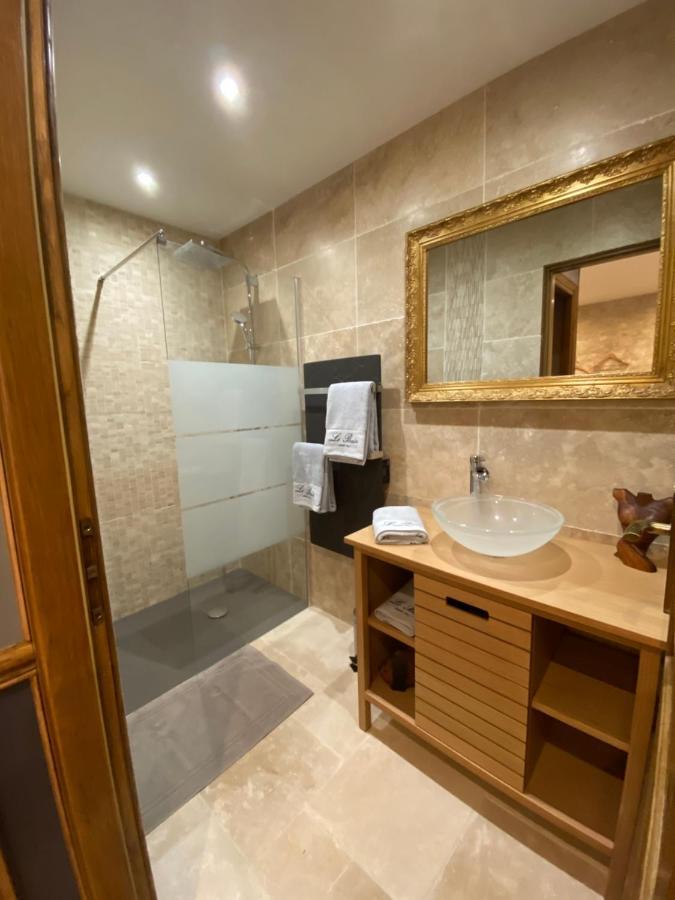 Bed and Breakfast La Maison Du Caillou Pontarme Exterior foto
